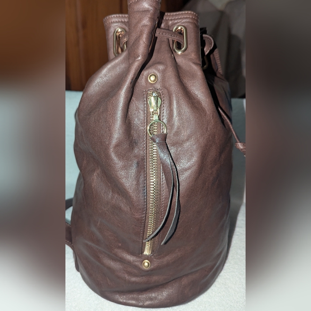 Chic Brown Leather Backpack With Drawstring Closu… - image 3